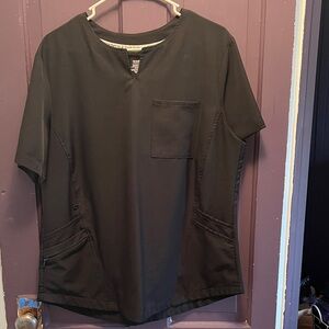 Cuddl Duds scrub top